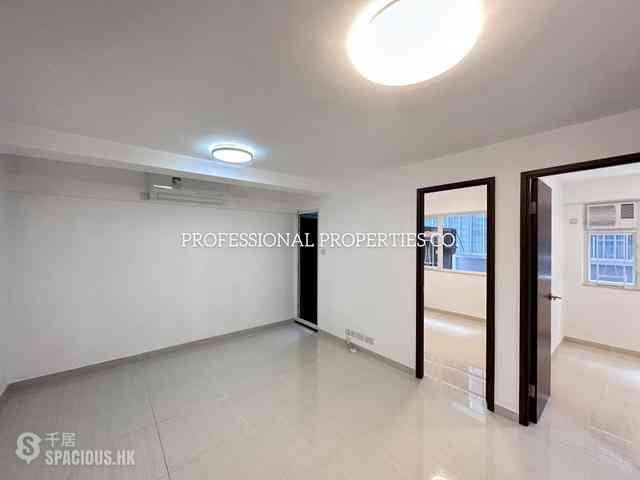 Wan Chai - Rialto Building 06
