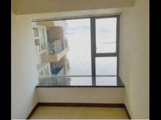 Kennedy Town - The Merton Tower 2 03