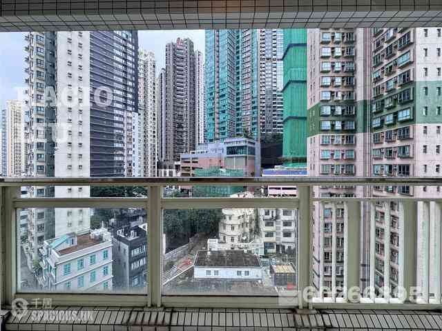 Soho - Centrestage 02
