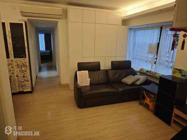 Tseung Kwan O - The Metro City Phase 3 The Metropolis Block 4 02