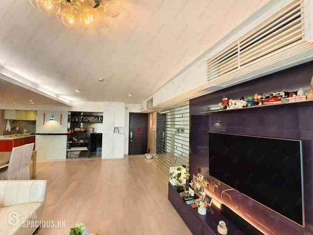 Wan Chai - Phoenix Court Block 3 02
