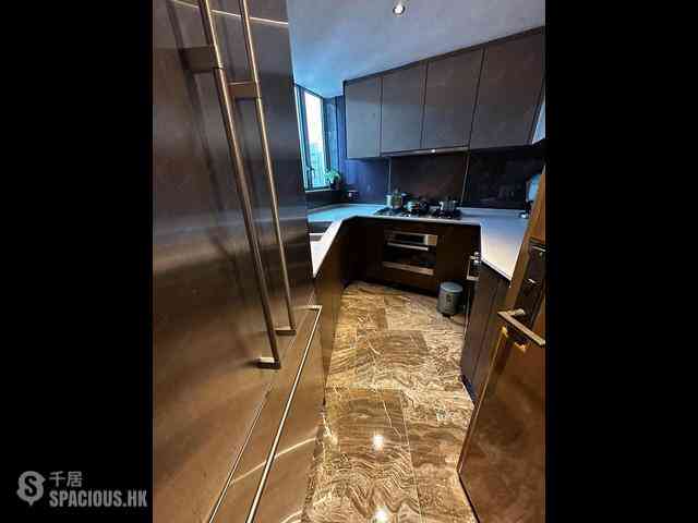 Sai Ying Pun - The Summa Block 1 10