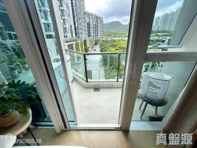Tseung Kwan O - Monterey Block 5 04