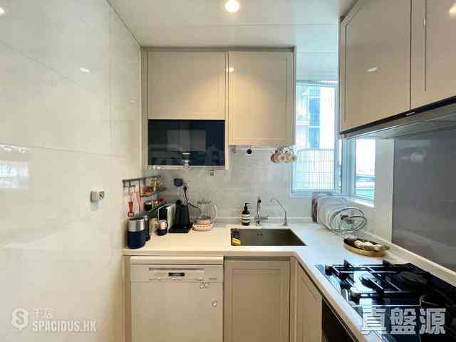 Tseung Kwan O - Monterey Block 5 09