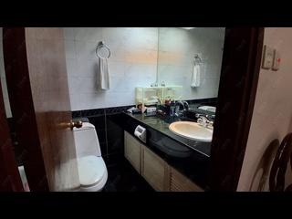 Mid Levels Central - The Grand Panorama Block 3 02