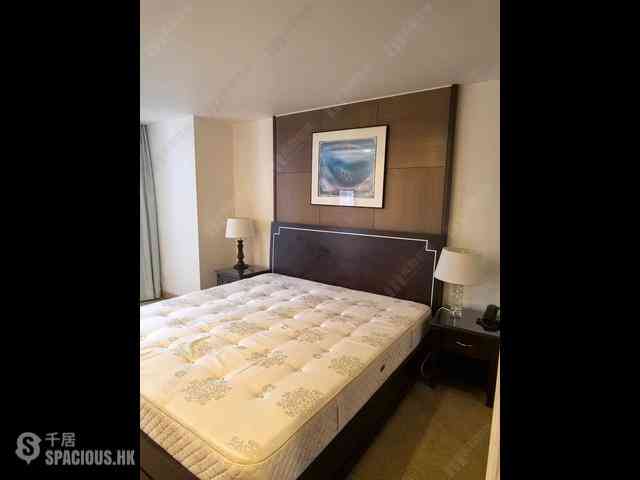 Wan Chai - Convention Plaza Apartments 02