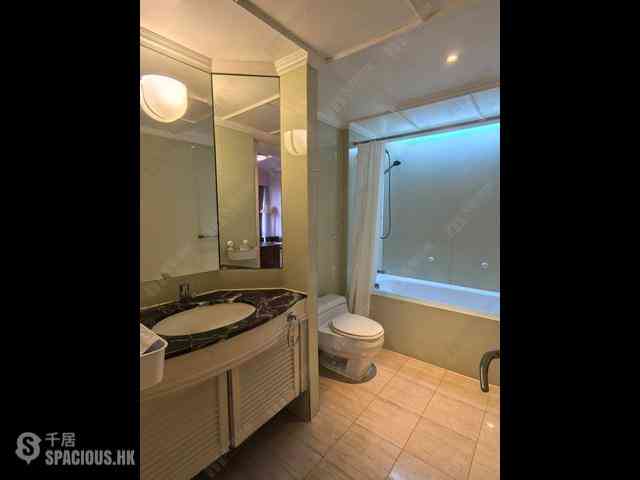 Wan Chai - Convention Plaza Apartments 03