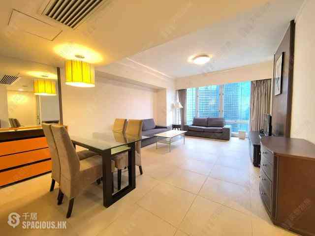 Wan Chai - Convention Plaza Apartments 04