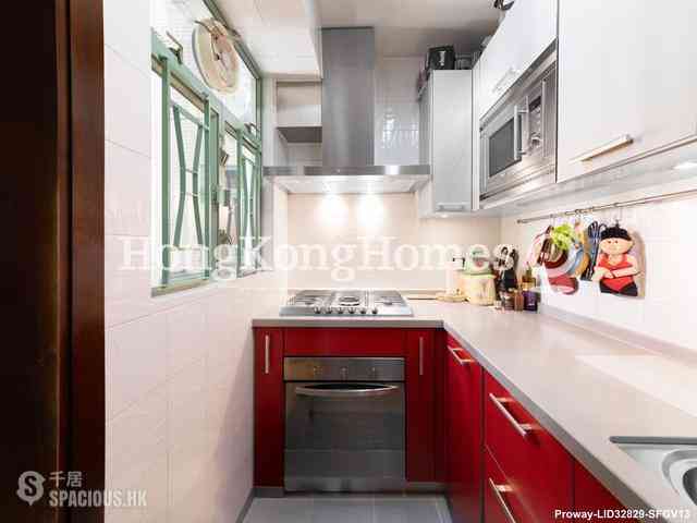 Mid Levels Central - Goldwin Heights 09