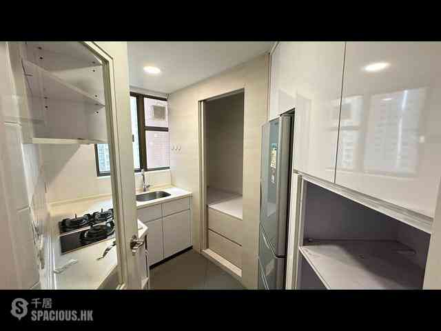 Shek Tong Tsui - The Belcher's Phase 2 Block 8 02