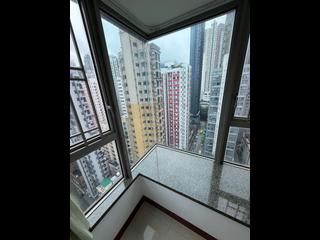 Kennedy Town - The Merton Tower 3 04