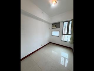 Kennedy Town - The Merton Tower 3 05