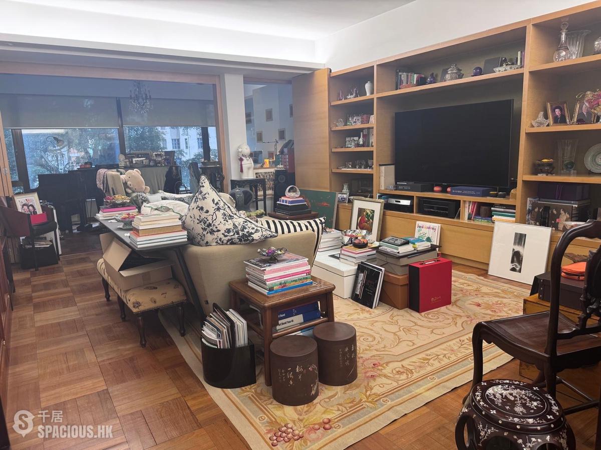 Mid Levels Central - Kam Yuen Mansion 01