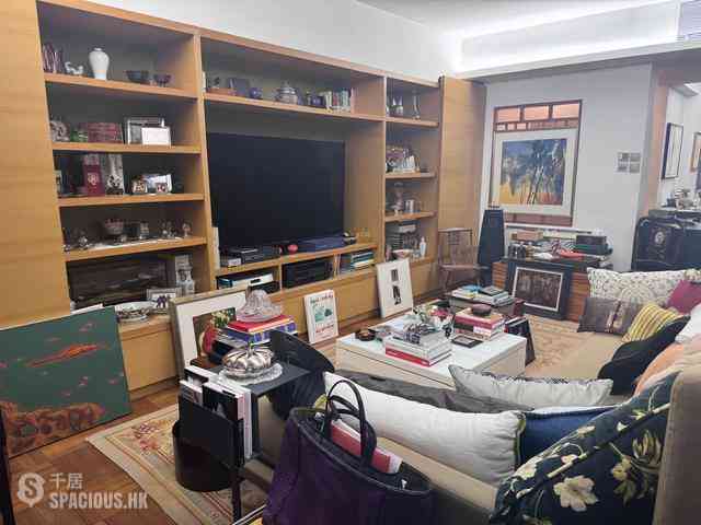 Mid Levels Central - Kam Yuen Mansion 04