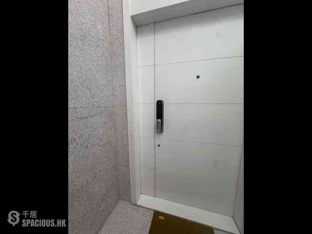 Mid Levels Central - Kam Yuen Mansion 09
