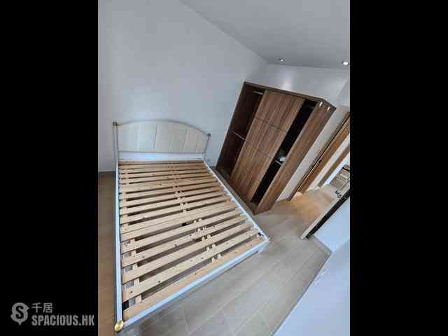 Mid Levels West - Wilton Place 03