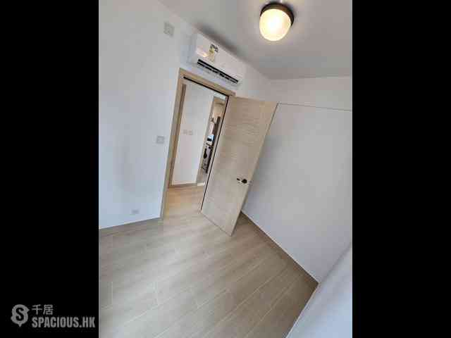 Mid Levels West - Wilton Place 05