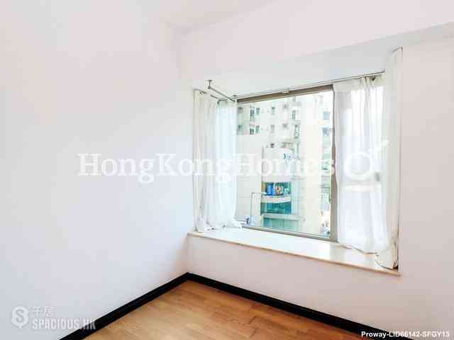Sai Ying Pun - Centre Place 06