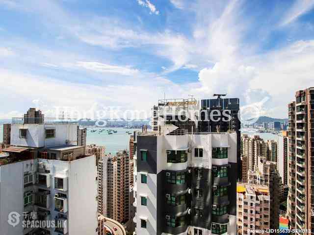 Shek Tong Tsui - Eivissa Crest 02