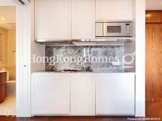 Shek Tong Tsui - One South Lane 05