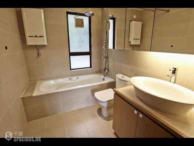 Repulse Bay - Ruby Court Tower 2 05