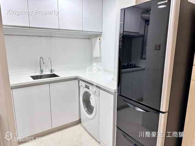Mid Levels Central - Midland Court 06