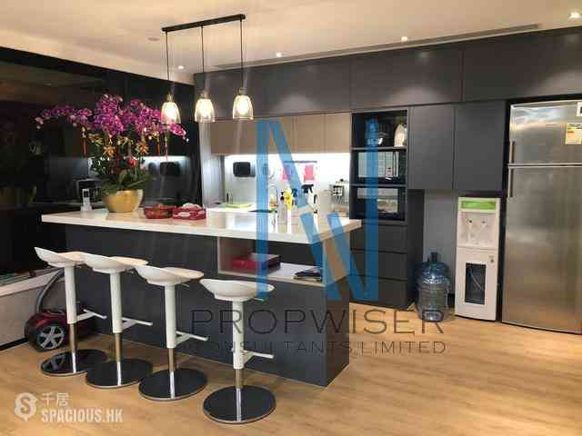 Tsim Sha Tsui East - New Mandarin Plaza - Tower A 09