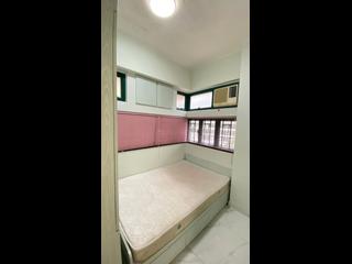 Sheung Wan - Lai Yan Lau 03