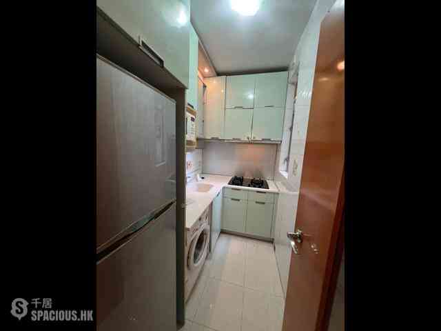 Tung Chung - Coastal Skyline Phase 1 Block 6 05