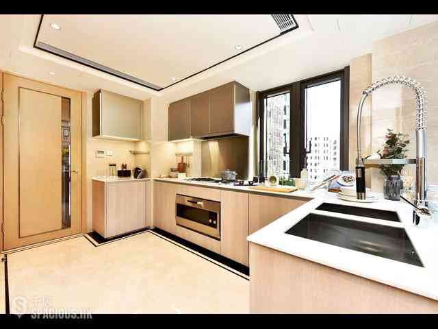 Mid Levels Central - 3, MacDonnell Road 11