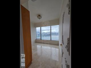Whampoa Garden - Harbourfront Landmark 11