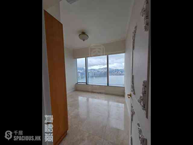 Whampoa Garden - Harbourfront Landmark 11