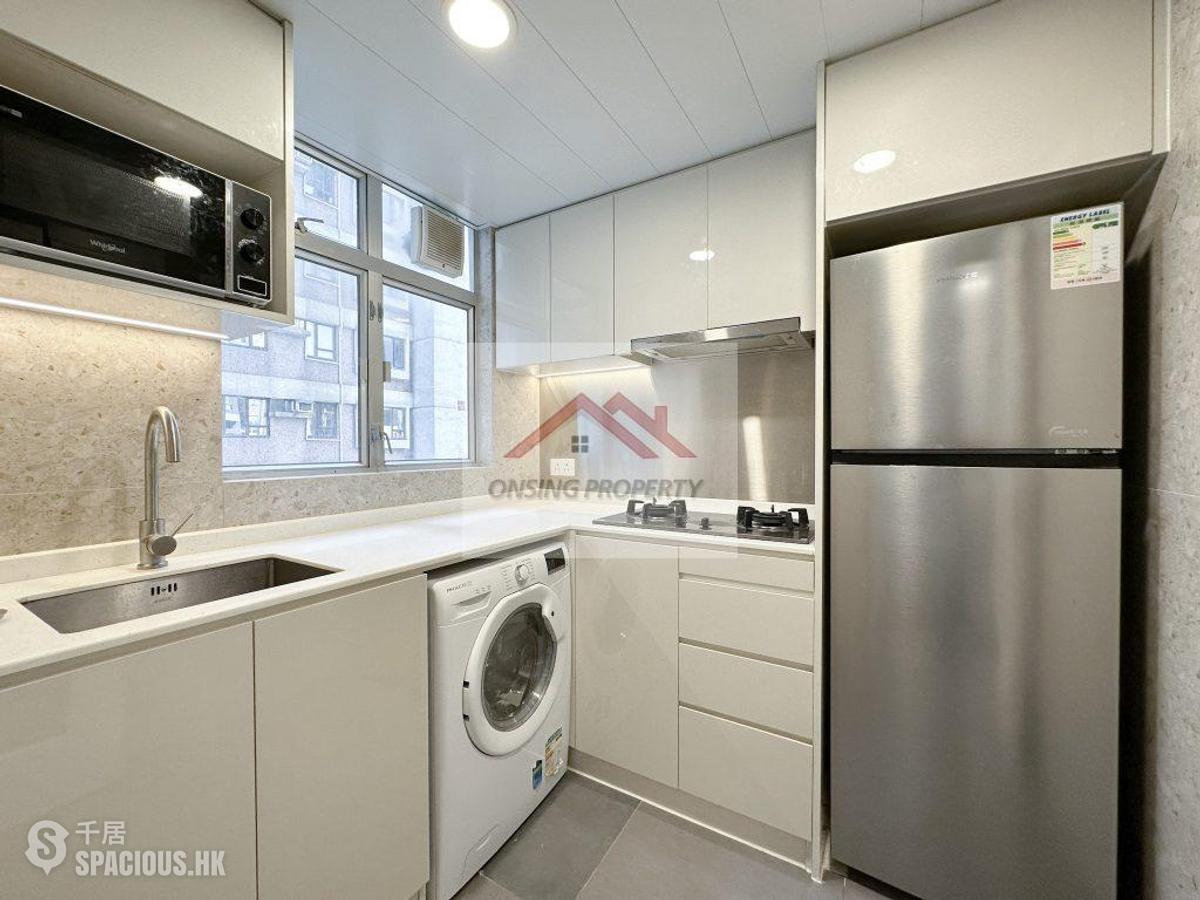 Mid Levels Central - Sherwood Court 01