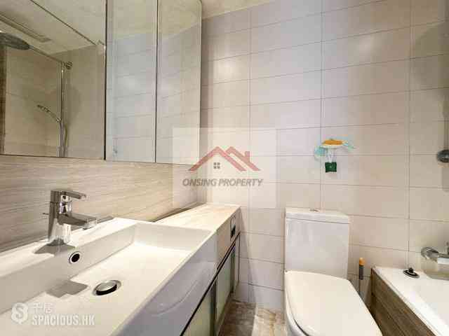 Sai Ying Pun - Island Crest 05