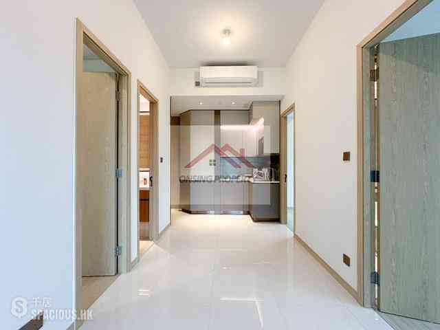 Sai Ying Pun - Upper Manor 04