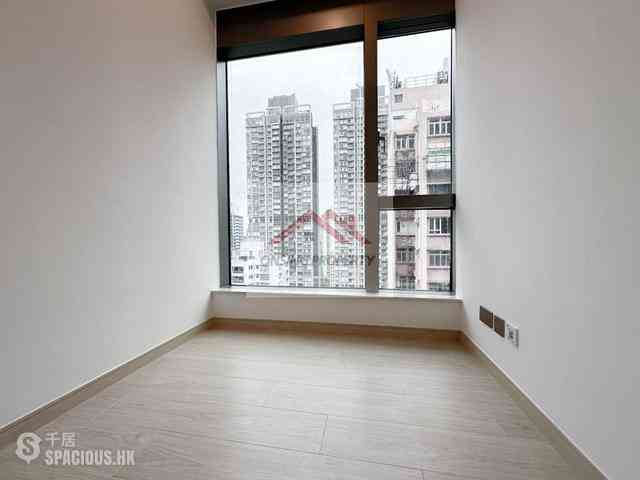 Sai Ying Pun - Upper Manor 07