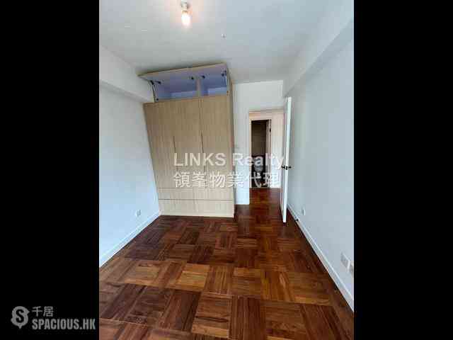 Mid Levels East - Kennedy Court 02