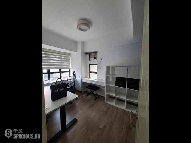 Mid Levels Central - Robinson Heights 03