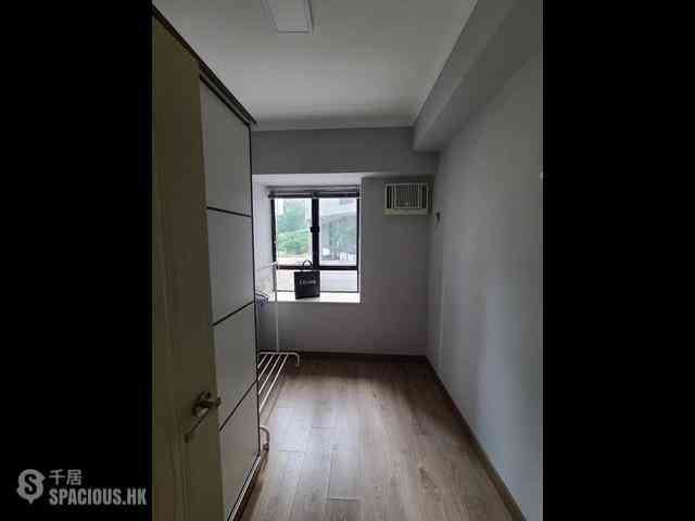 Mid Levels Central - Robinson Heights 06