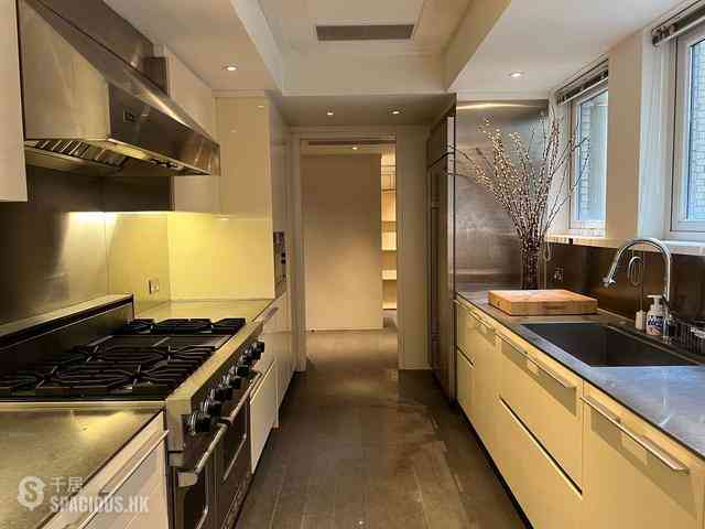 Mid Levels Central - Grenville House 15