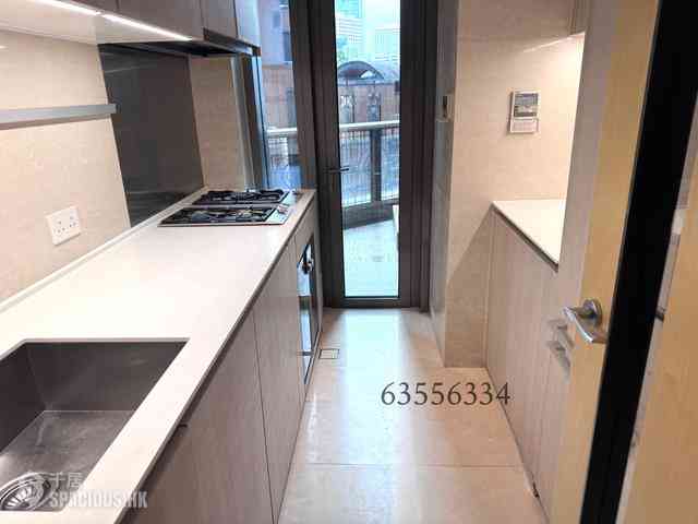 Mid Levels Central - 3, MacDonnell Road 03