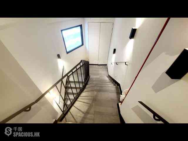 Sheung Wan - 379, Queen's Road Central 15
