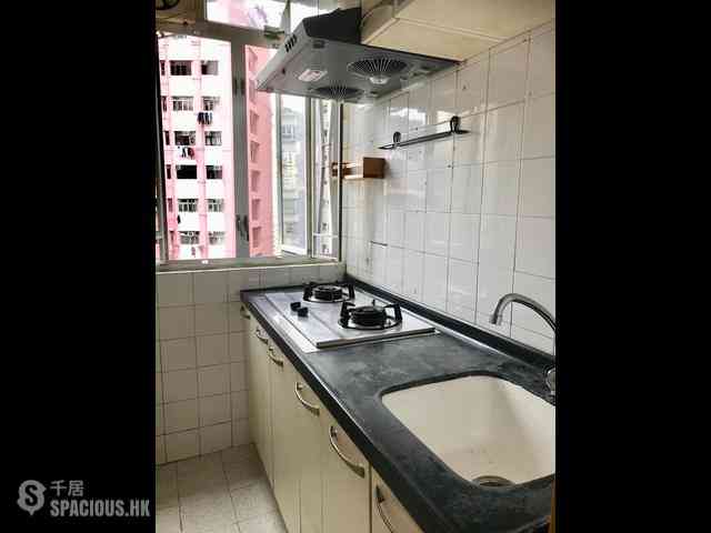 Kennedy Town - Tai Sang Building 08