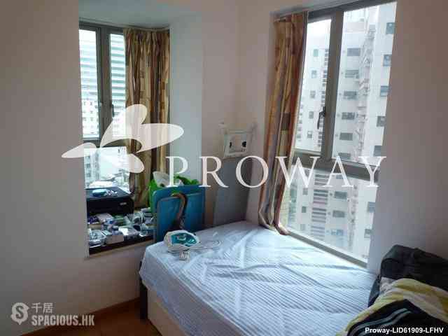 Wan Chai - The Zenith 07