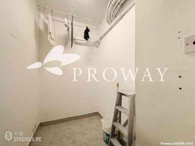 Mid Levels Central - Tregunter Tower 3 12