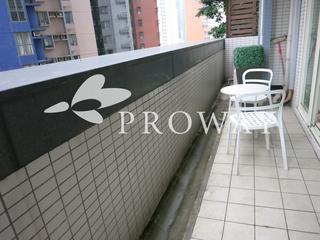 Soho - Centrestage 03