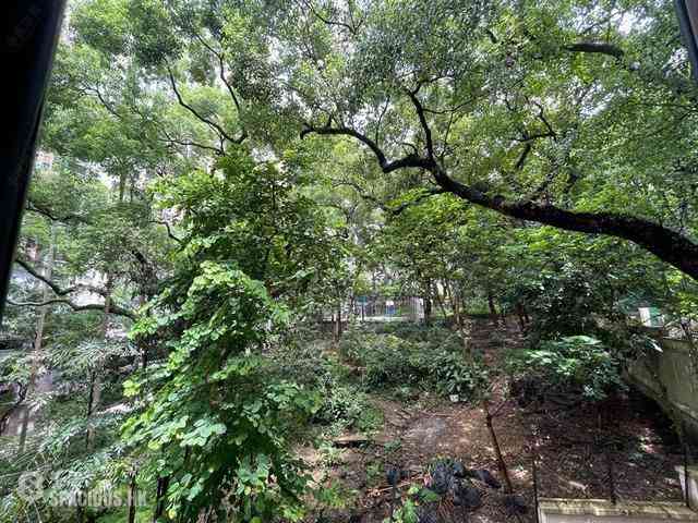 Mid Levels West - Hing Wah Mansion Block B 03