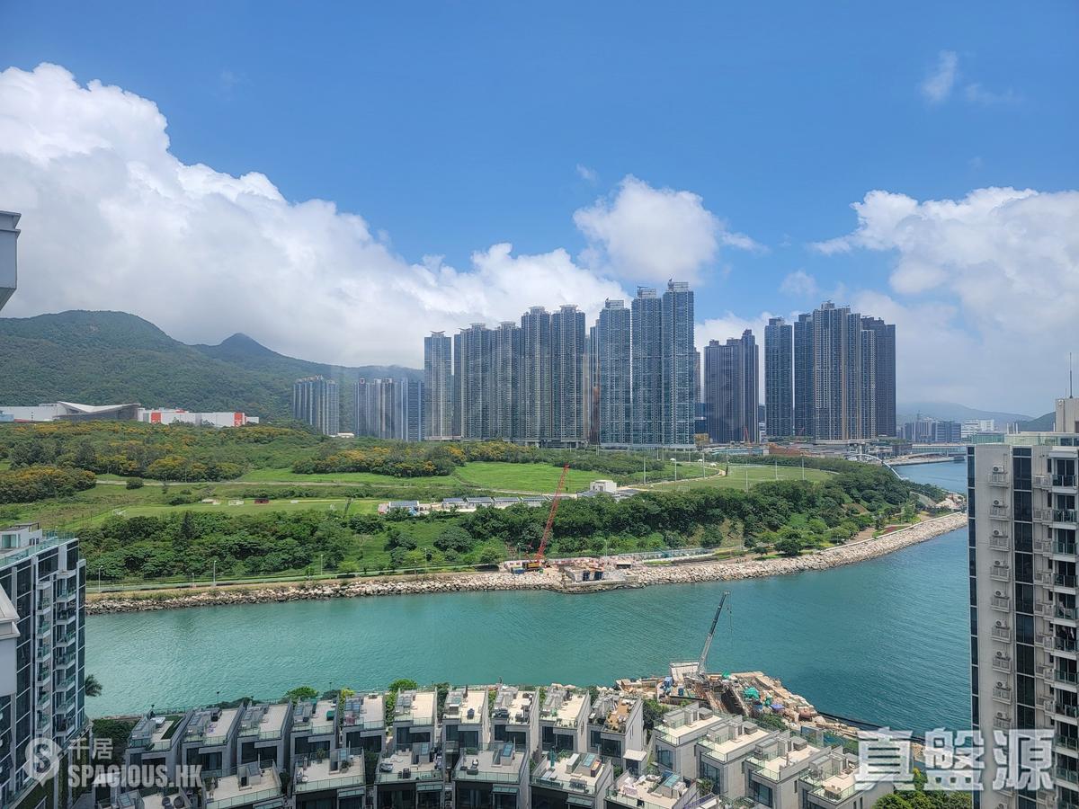 Tseung Kwan O - Monterey Block 6B 01