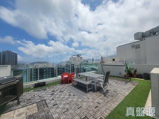 Tseung Kwan O - Monterey Block 6B 03