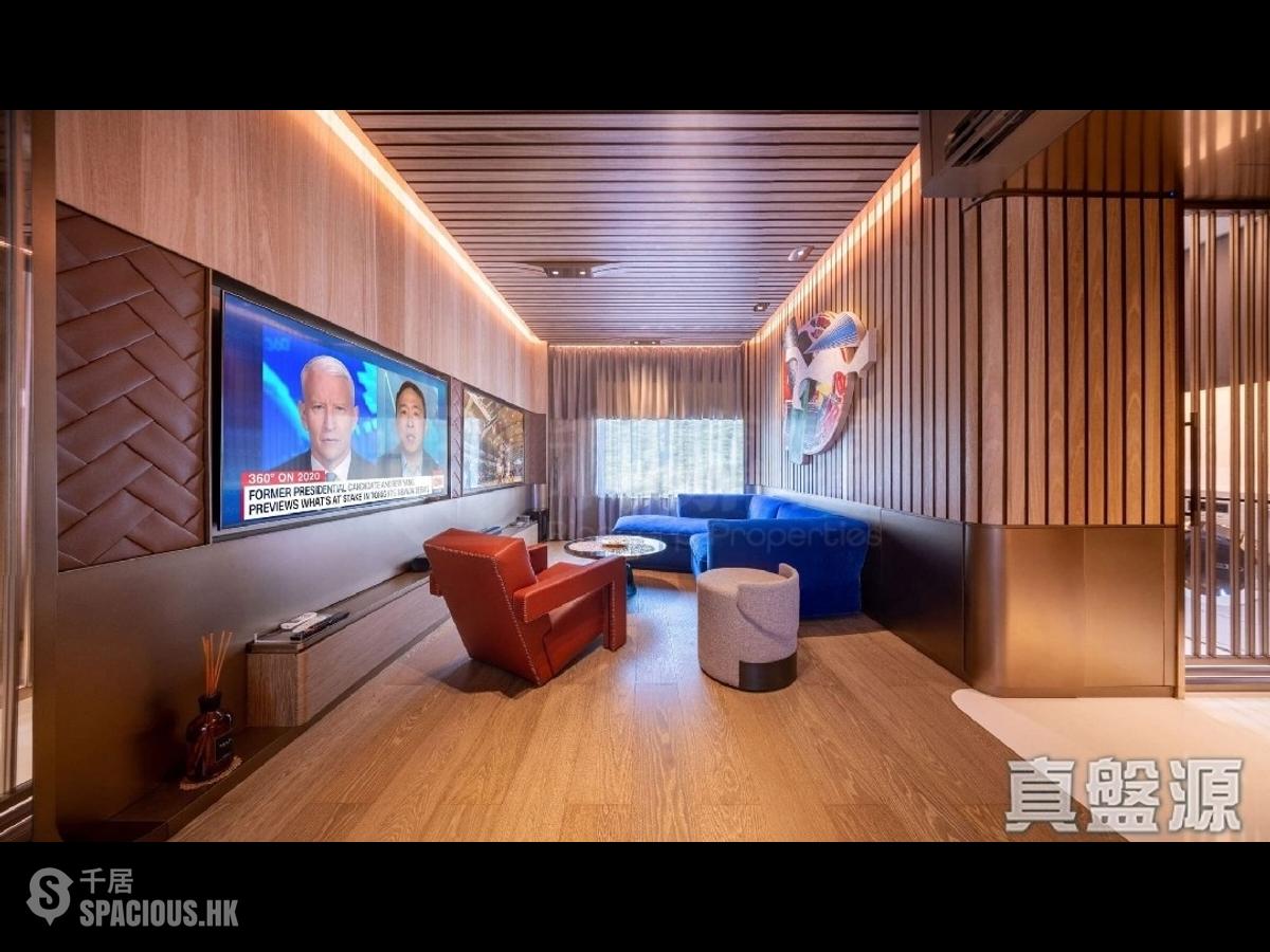 Mid Levels Central - Hillsborough Court 01